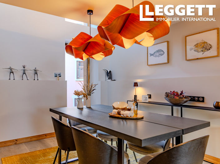 Image No.6-4 Bed House for sale