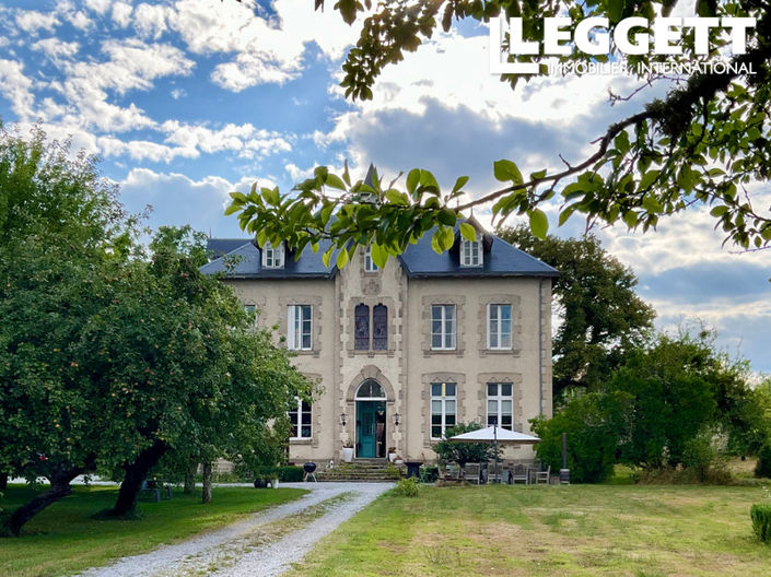 Image No.2-Maison de 9 chambres à vendre à Vallière