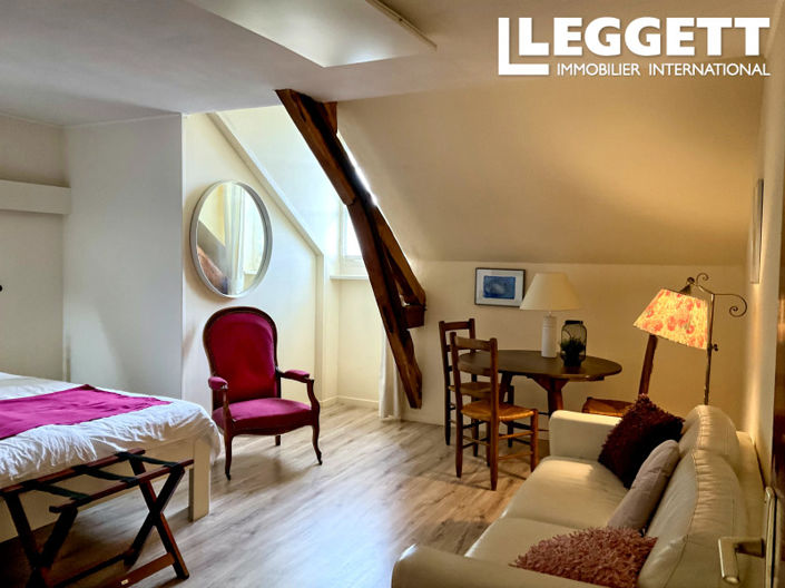 Image No.7-9 Bed House for sale