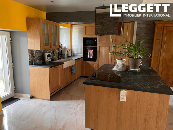 Image No.4-5 Bed House for sale