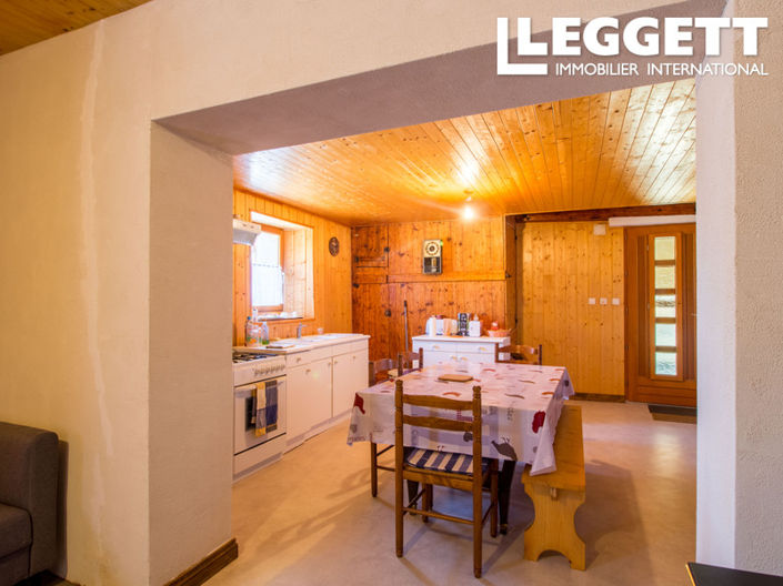 Image No.5-2 Bed House for sale