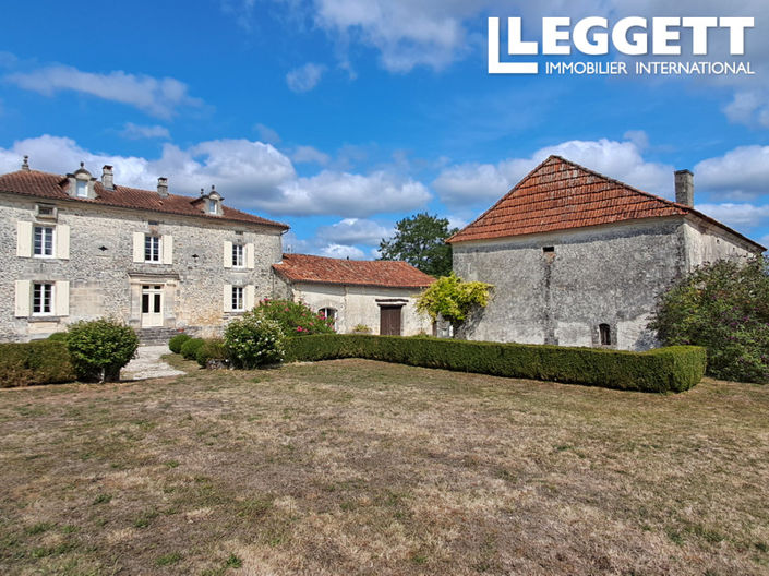 Image No.1-Maison de 7 chambres à vendre à Dordogne