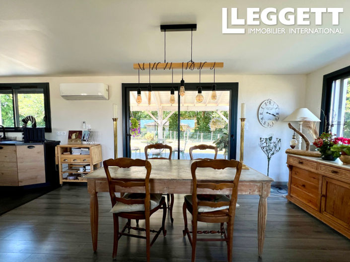 Image No.6-3 Bed House for sale