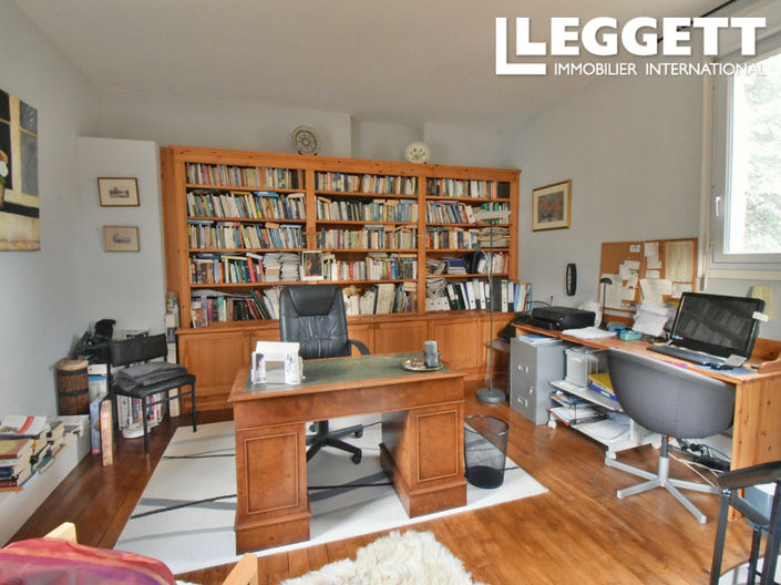 Image No.5-4 Bed House for sale