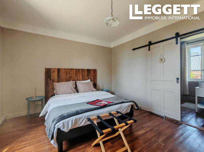 Image No.6-3 Bed House for sale