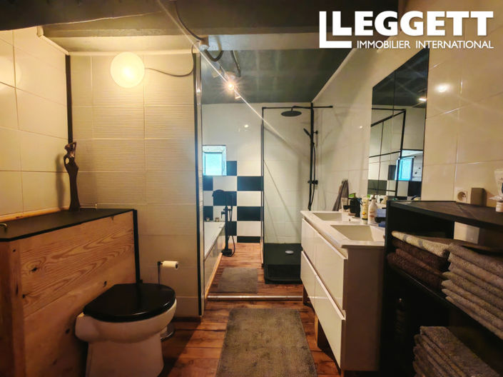 Image No.9-3 Bed House for sale