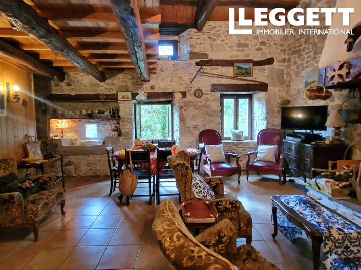 Image No.5-7 Bed House for sale