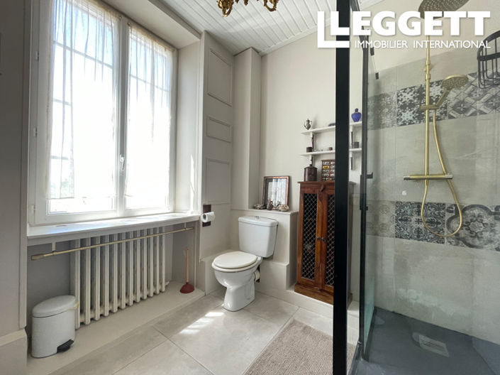 Image No.10-3 Bed House for sale