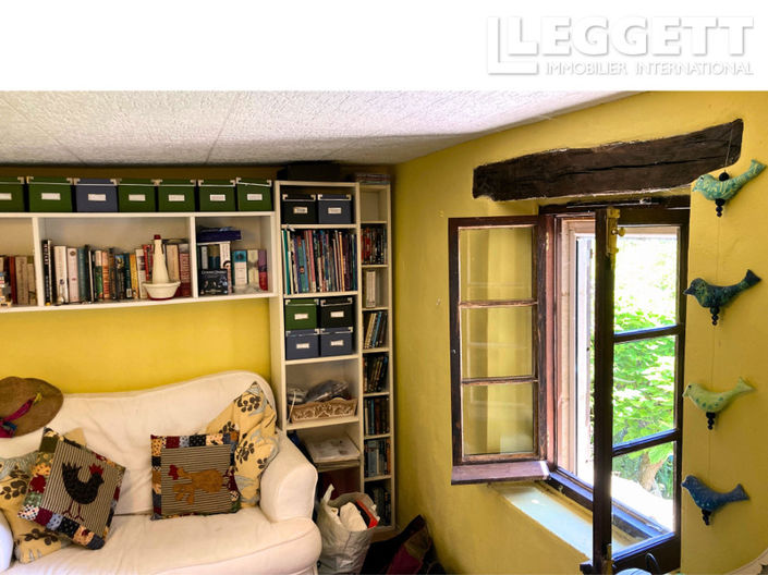 Image No.9-3 Bed House for sale