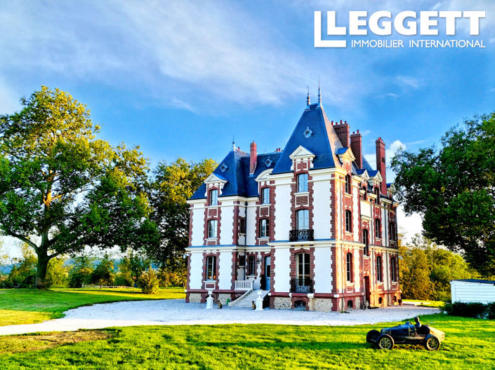 Image No.2-Châteaux de 7 chambres à vendre à Pont-l'Evêque
