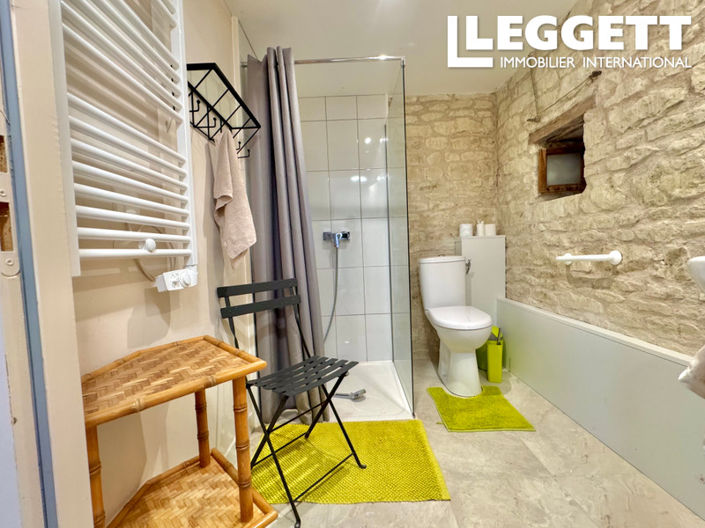 Image No.8-2 Bed House for sale