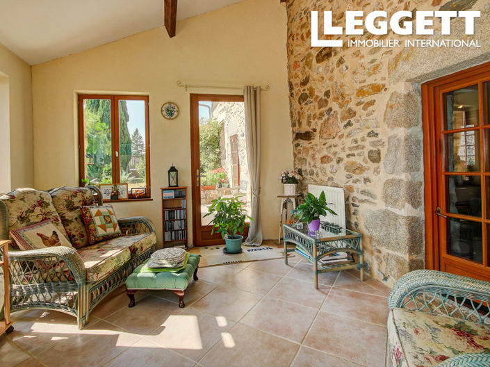 Image No.10-5 Bed House for sale