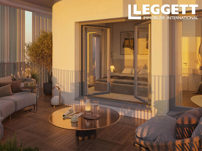 Image No.1-4 Bed Apartment for sale