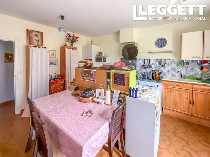 Image No.10-5 Bed House for sale