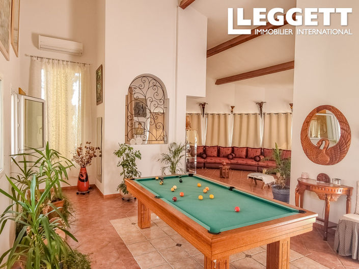 Image No.10-5 Bed House for sale