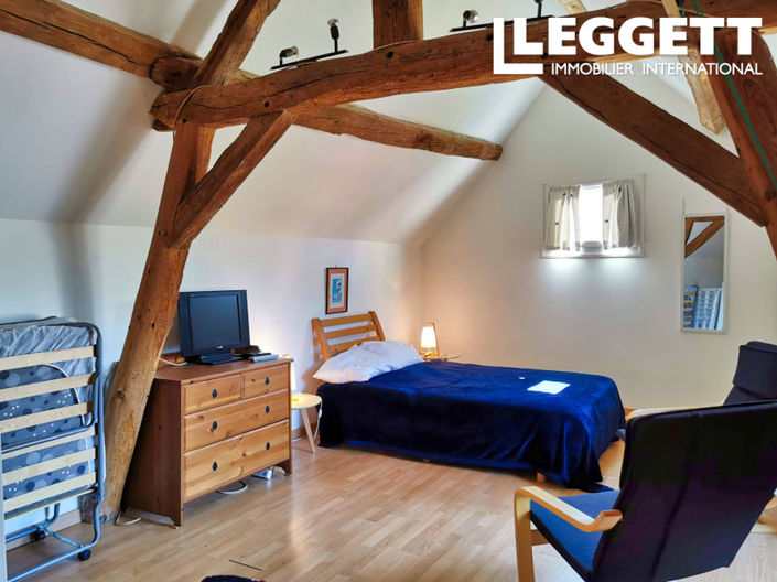 Image No.8-3 Bed House for sale