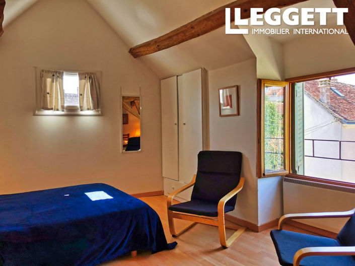 Image No.9-3 Bed House for sale