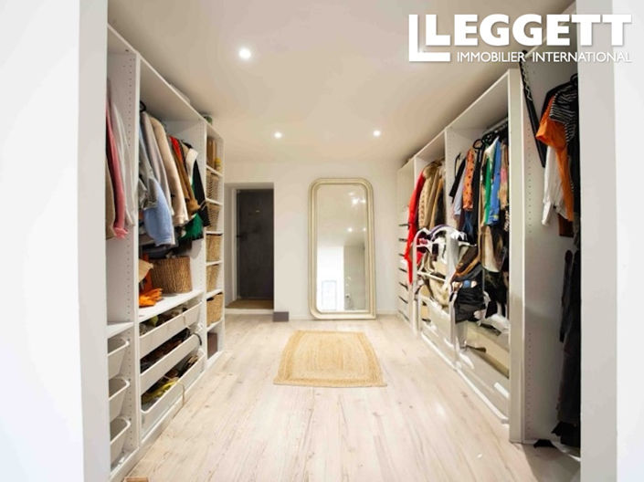 Image No.10-10 Bed House for sale