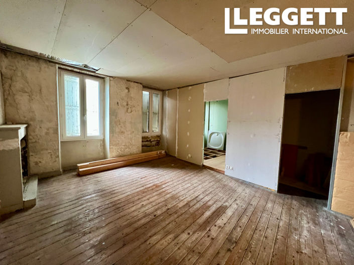 Image No.10-5 Bed House for sale