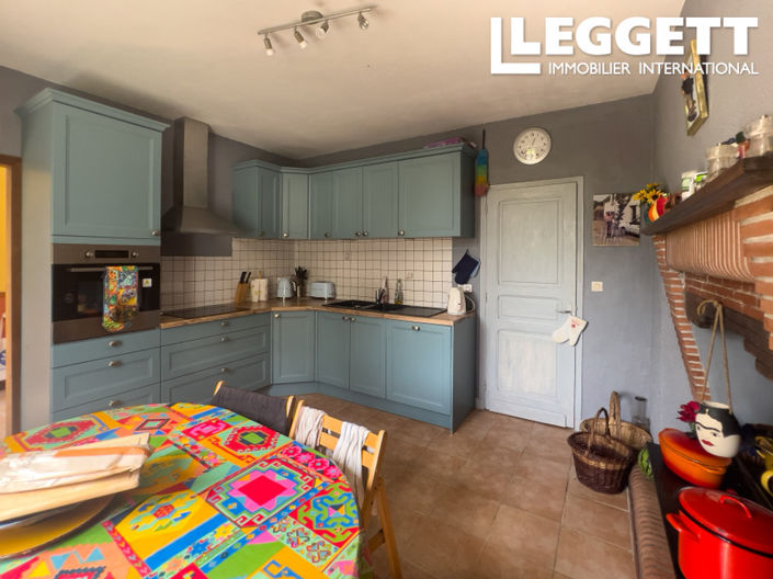 Image No.6-5 Bed House for sale