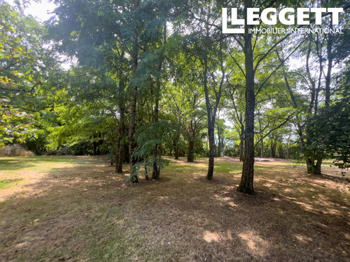 Image No.8-5 Bed House for sale