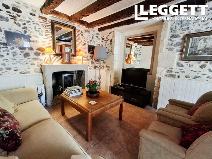 Image No.2-4 Bed House for sale