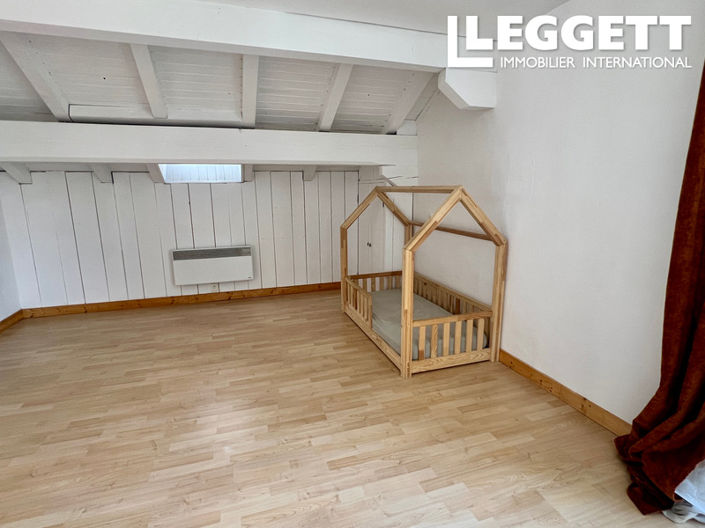 Image No.6-3 Bed House for sale