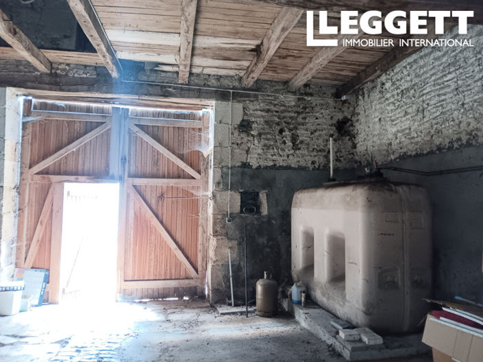 Image No.10-3 Bed House for sale