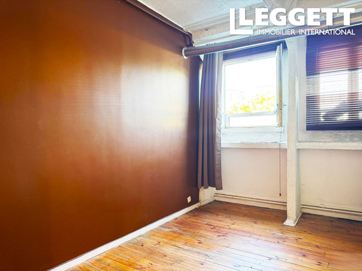 Image No.10-4 Bed House for sale