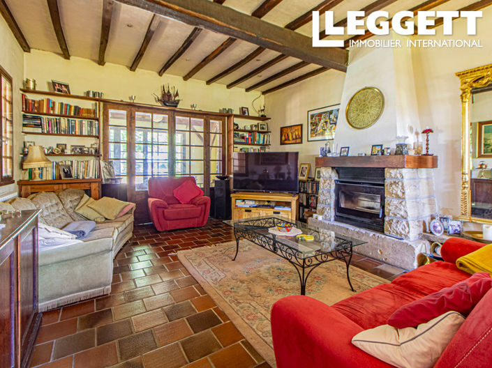 Image No.6-3 Bed House for sale