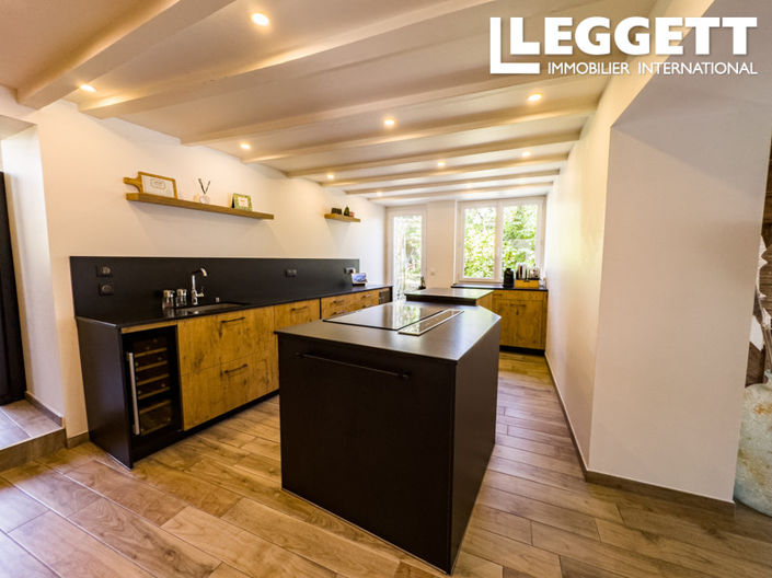 Image No.3-7 Bed House for sale