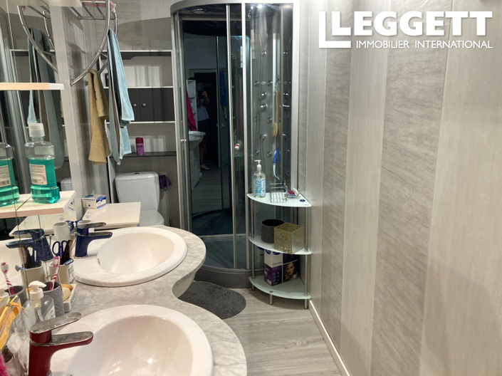 Image No.7-2 Bed House for sale