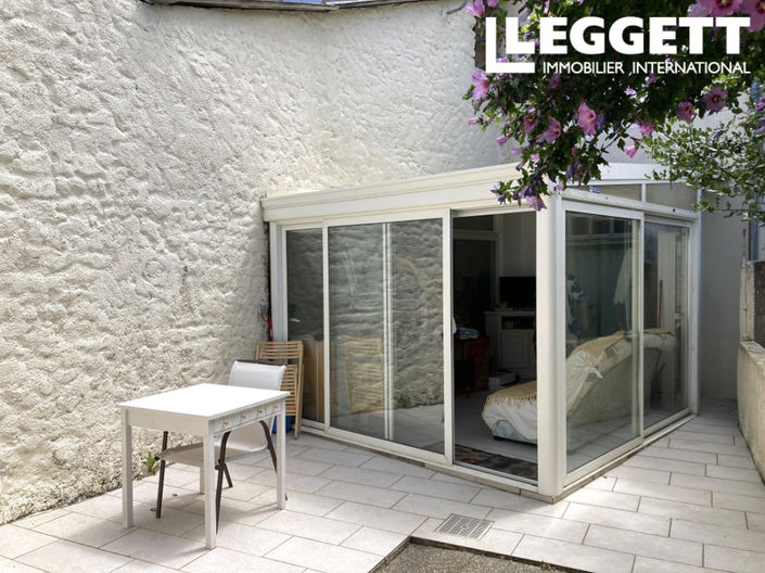 Image No.8-2 Bed House for sale