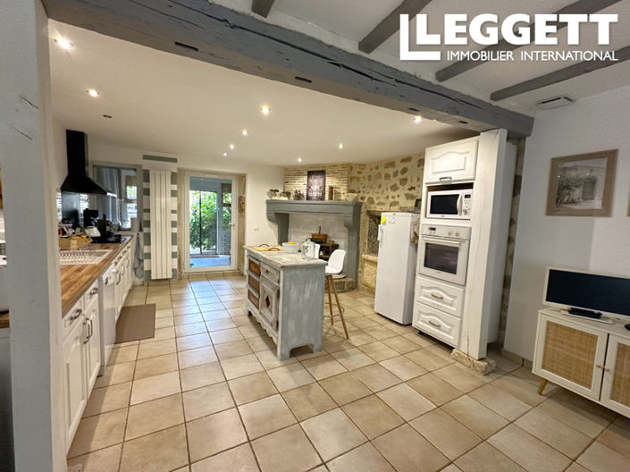 Image No.2-4 Bed House for sale