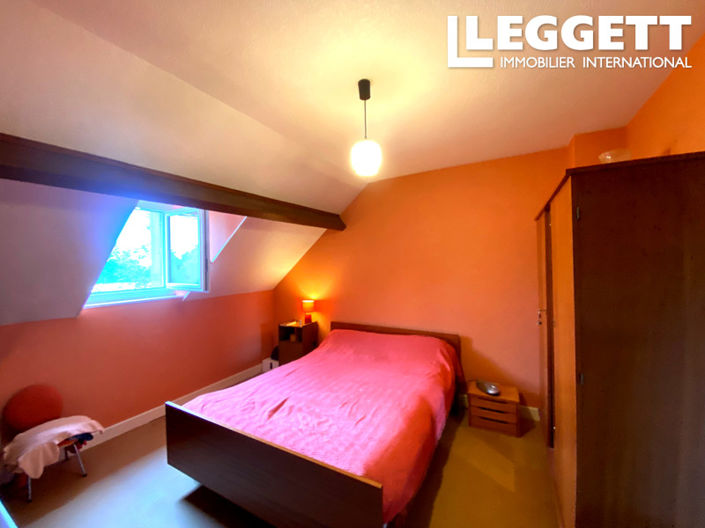 Image No.10-4 Bed House for sale