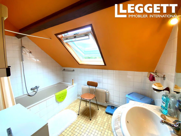 Image No.6-4 Bed House for sale