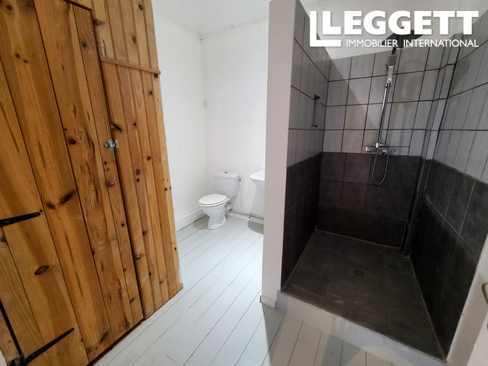 Image No.8-4 Bed House for sale