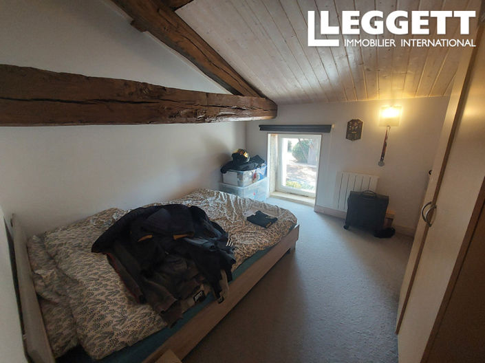 Image No.8-4 Bed House for sale