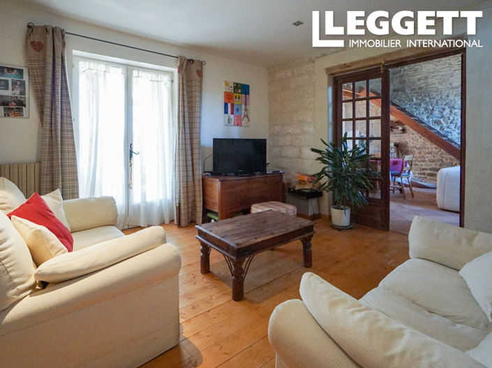 Image No.9-8 Bed House for sale