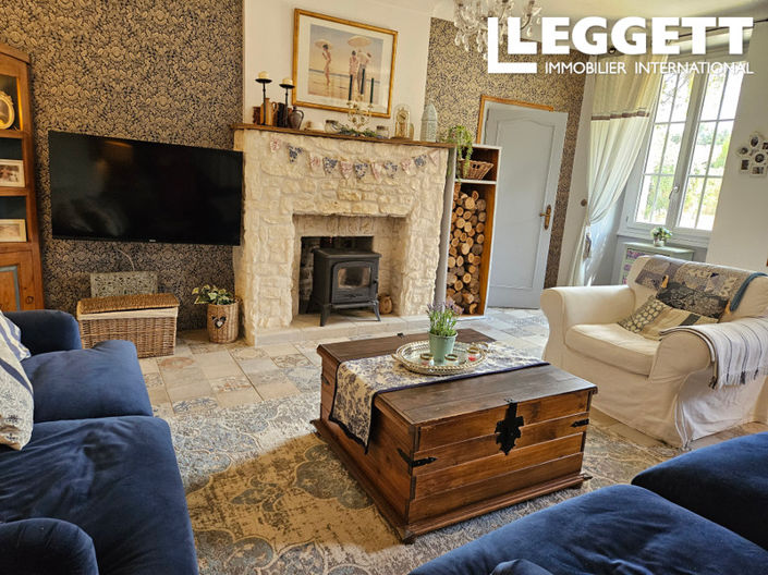 Image No.6-6 Bed House for sale