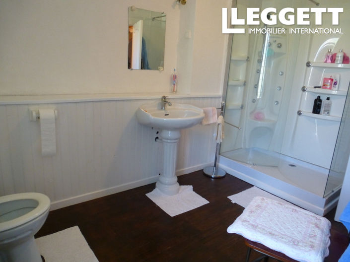 Image No.6-2 Bed House for sale