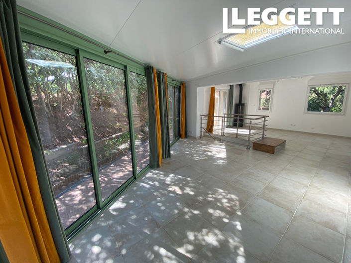 Image No.7-4 Bed House for sale