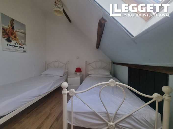 Image No.5-7 Bed House for sale