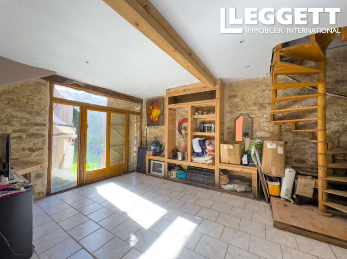 Image No.9-2 Bed House for sale