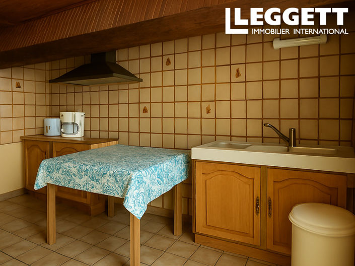 Image No.2-4 Bed House for sale