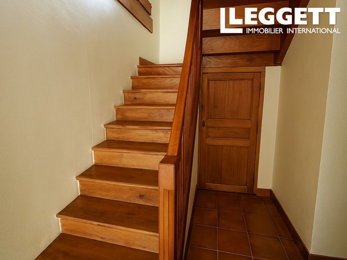 Image No.4-4 Bed House for sale