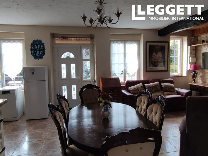 Image No.6-3 Bed House for sale