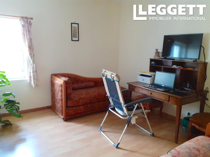 Image No.10-5 Bed House for sale