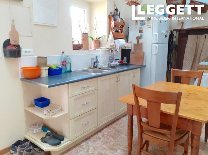 Image No.8-5 Bed House for sale