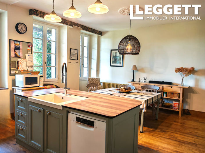 Image No.7-3 Bed House for sale